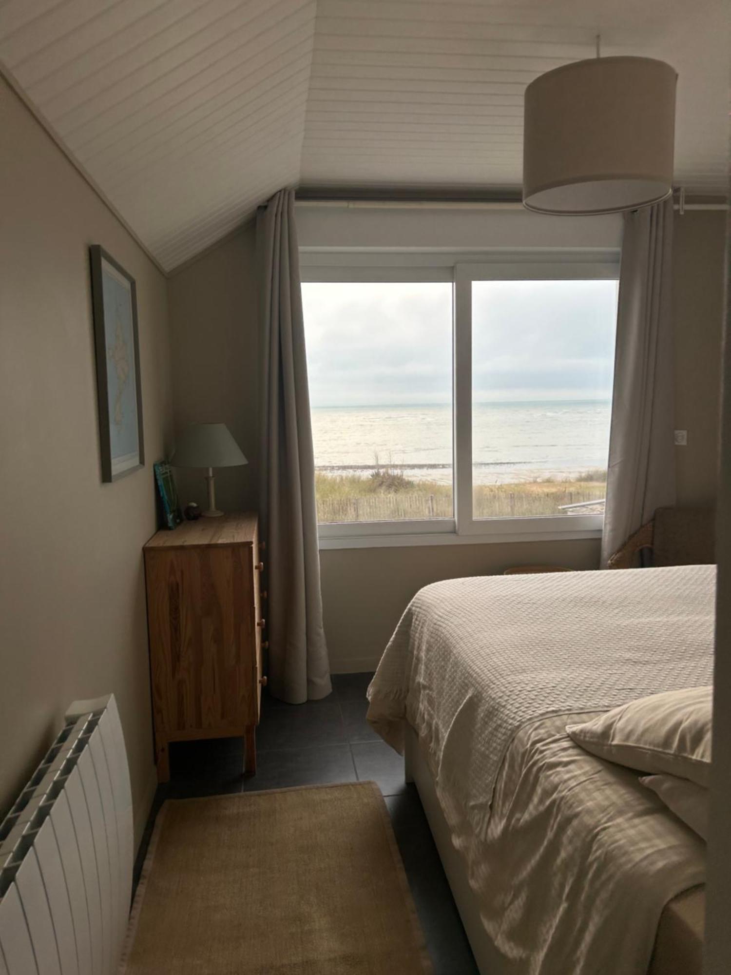 One-Bedroom Holiday home Sea Front